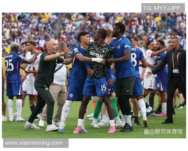 切尔西主帅否认与球员发生冲突,战绩不佳引质疑 切尔西主帅否认与球员发生冲突,战绩不佳引质疑